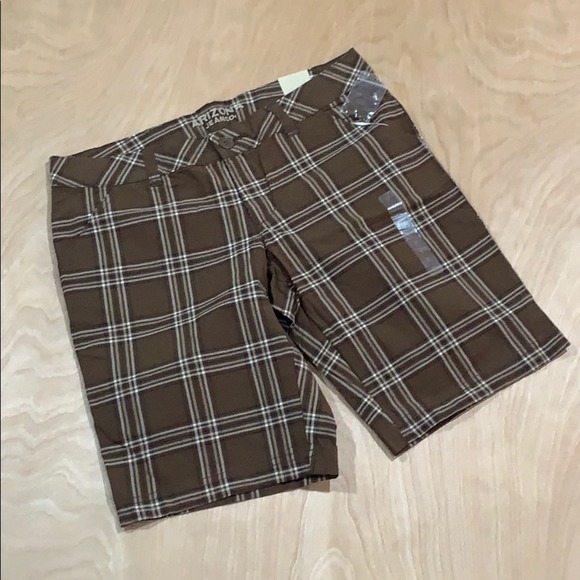 NWT Arizona Jean Co. Women's Bermuda Shorts 7 - Picture 8 of 8